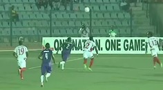 VIDEO: Futbalový virtuóz z Nigérie nádherne zakončil tímovú akciu