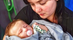 Lilien sa narodila s mačacími očami a nikdy nebude vidieť. Napriek tomu sa stále usmieva