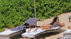 Pribratá Jessica Alba v bikinách: Z jedla to veru nie je