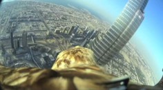 Unikátny pohľad na Dubaj z kamery pripevnenej na orlovi
