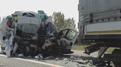 Silný náraz zdemoloval dodávku na šrot. Po nehode v Galante zomrel mladý muž