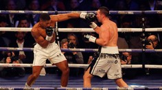 Joshua zostáva kráľom ťažkej váhy. Do zbierky mu pribudol ďalší opasok