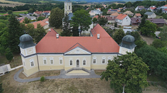 Kaštieľ ukrýva príbeh slávneho spisovateľa aj jeho rodiny. Potomkovia doň darovali vzácne predmety