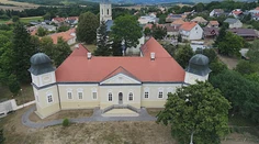 Kaštieľ ukrýva príbeh slávneho spisovateľa aj jeho rodiny. Potomkovia doň darovali vzácne predmety