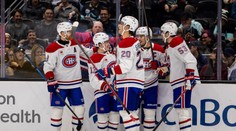 VIDEO: Slafkovský bol na konci krásnej kombinácie. Montreal takmer stratil zápas, no hrdinom bol Caufield