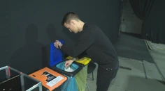 Vymenili jednorazové materiály, separujú odpad či dobíjajú baterky. Produkcia Let's Dance znižuje uhlíkovú stopu šou