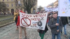 Východniari sa proti ťažbe ropy búria. Ropní magnáti pred nimi museli utekať