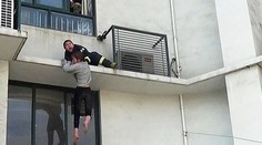 Dramatické video. Odvážny hasič priskočil v poslednej chvíli