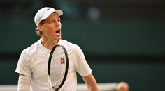 Prvý set pustil, potom však dokráčal za životným triumfom. Sinner je víťazom mužského Wimbledonu