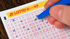 Poliak vyhral v lotérii, no neradoval sa dlho. So sumou sa musí podeliť