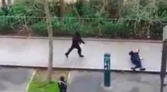 Francúzsko pokarhalo médiá za pokrývanie útokov v Paríži