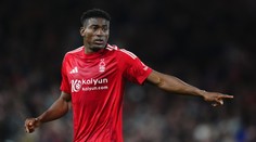 Hráč Nottinghamu je v umelom spánku, jeho zraneniu sa dalo zabrániť. Kontroverzné pravidlo vyvoláva diskusie