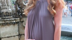 Známa Slovenka to už viac neskryje. Odhalili ju presvitajúce šaty