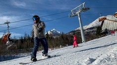 Prehľad najobľúbenejších lyžiarskych stredísk na Slovensku. So snehom to nie je žiadna sláva