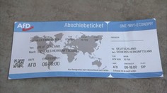 Kontroverzná predvolebná kampaň v Nemecku. Krajne pravicová AfD hádže ľuďom do schránok deportačné letenky