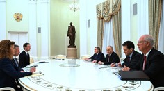 Trumpov vyslanec za dverami s Putinom. O mierovom pláne rokovali päť hodín