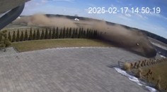 VIDEO: Šialená havária. Mladík pobodal brata a pri úteku takmer zomrel v zbesilej jazde