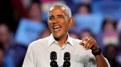 VIDEO: Harrisovú prišiel na míting podporiť aj Eminem, Obama zarapoval jeho najväčší hit