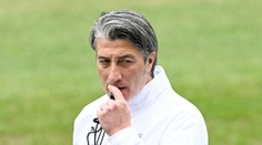 Švajčiarsko priviedol k najväčšiemu úspechu a vyradil úradujúcich šampiónov. Yakin vyriešil svoju budúcnosť