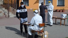 Vojaci otestovali na koronavírus zatiaľ 1 464 ľudí v 57 rómskych osadách