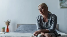 Po celé generácie bola pre ženy strašiakom. Lekár vysvetlil, ako sa dajú zmierniť nepríjemnosti menopauzy