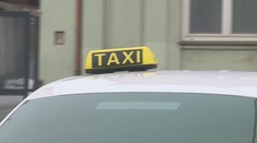 Brutálny útok na taxikárku. Muž sa na ňu vrhol s nožom zo zadného sedadla