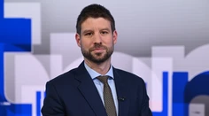 Šimečka tvrdo o Ficovej vláde: Koalícia sa rozpadá, jediným riešením sú predčasné voľby