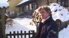 Matka s deťmi žije pod cudzou strechou. Boja sa vrátiť domov