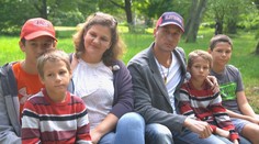 So štyrmi deťmi si zbalili kufre a z Topoľčian odišli na druhý koniec sveta