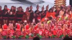 Detské predstavenie sa skončilo tragédiou: Prepadlo sa pódium so stovkou účinkujúcich