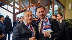 Darček pre Orbána. Premiér Heger ukázal, že diplomatický spor sa dá riešiť aj s ľahkosťou a humorom