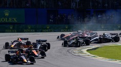 Verstappen pokračuje v dominancii aj v Brazílii. Šprint ovládol pred Norrisom, ktorý sa nevyhol chybe