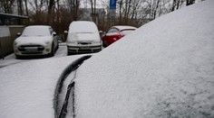 Veľké kolóny na severe Slovenska. Doprava úplne skolabovala, vodičov prosia o nejazdenie