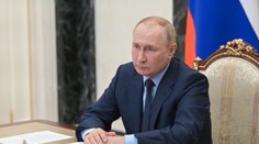 Putin na začiatku vojny odmietol mierovú dohodu s Kyjevom, tvrdia tri ruské zdroje