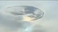 Na oblohe v Spojených arabských emirátoch sa zjavil záhadný obrazec