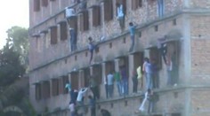 Odpisovanie vo veľkom štýle! Rodičia posielali odkazy cez okno