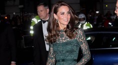 Kate Middleton ozdobou galavečera. Prekvapila cenou kabelky