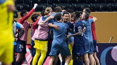 VIDEO: Šláger, ktorý ponúkol všetko, PSG pokračuje v skvelých výkonoch. Bayern okrem vypadnutia stratil hviezdu