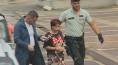Začal sa súd s matkou z Galanty, ktorá sa deťom vyhrážala smrťou. Zazneli výpovede otca aj sociálky