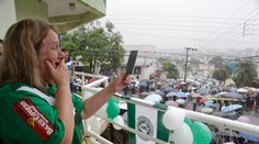 Telá hráčov klubu Chapecoense previezli do Chapeca, zábery vháňajú slzy do očí