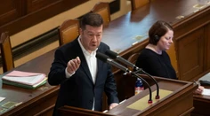 Česká polícia začala stíhať Okamuru aj hnutie SPD za kontroverzné plagáty