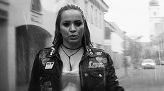 Dojímavá novinka od Dominiky Mirgovej. Každý potrebuje objatie