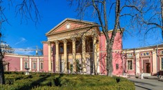 Na ukrajinskú Odesu zaútočila ruská raketa, hlásia päť zranených