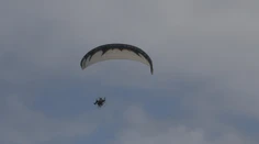 Česká stopa pri útoku na Izrael. Militanti z Hamasu použili paraglajdy od firmy z Přerova