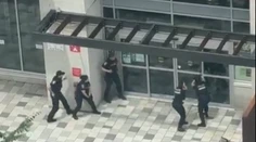 VIDEO: Streľba v Montreale. Šialenec tam zabil policajta, ďalší bojuje o život