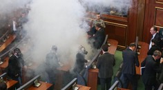 Kosovo: Ďalší útok slzotvorným plynom v parlamente
