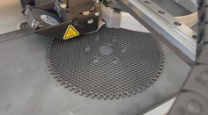 Na Slovensku otvorili kreatívne centrum aj s 3D tlačiarňou, ktorá vyrába súčiastky potrebné vo vesmíre