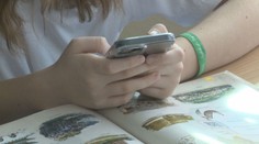 Prichádza zákaz mobilov v školách. Poznáme pravidlá, ktoré budú platiť v triedach