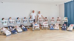 Mamička má 23 rokov a už má 21 detí. Pomáha jej 16 pestúnok a ďalšie deti sú na pláne