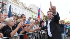 Smer ako posledný predstaví volebné bilbordy. Fico by nemal hrať prím